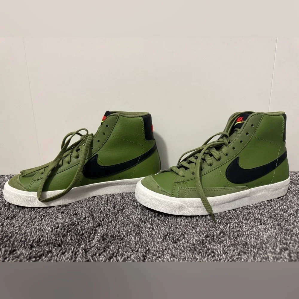 NIKE Blazer Mid 77 Asparagus